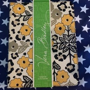 FINAL MARKDOWN NWT Vera Bradley tablet case